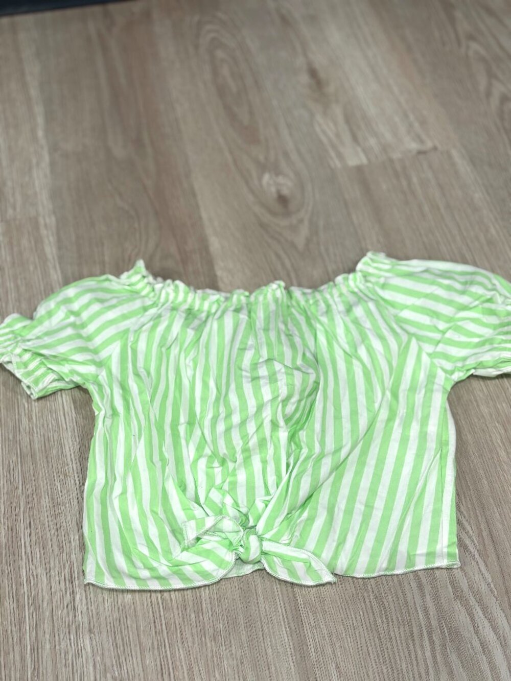 NWT ZARA Kids Girl's Green Striped Puff Sleeve Top - Size 5